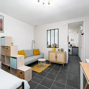 T1 Situé Au Centre Historique De Appartement Dinan